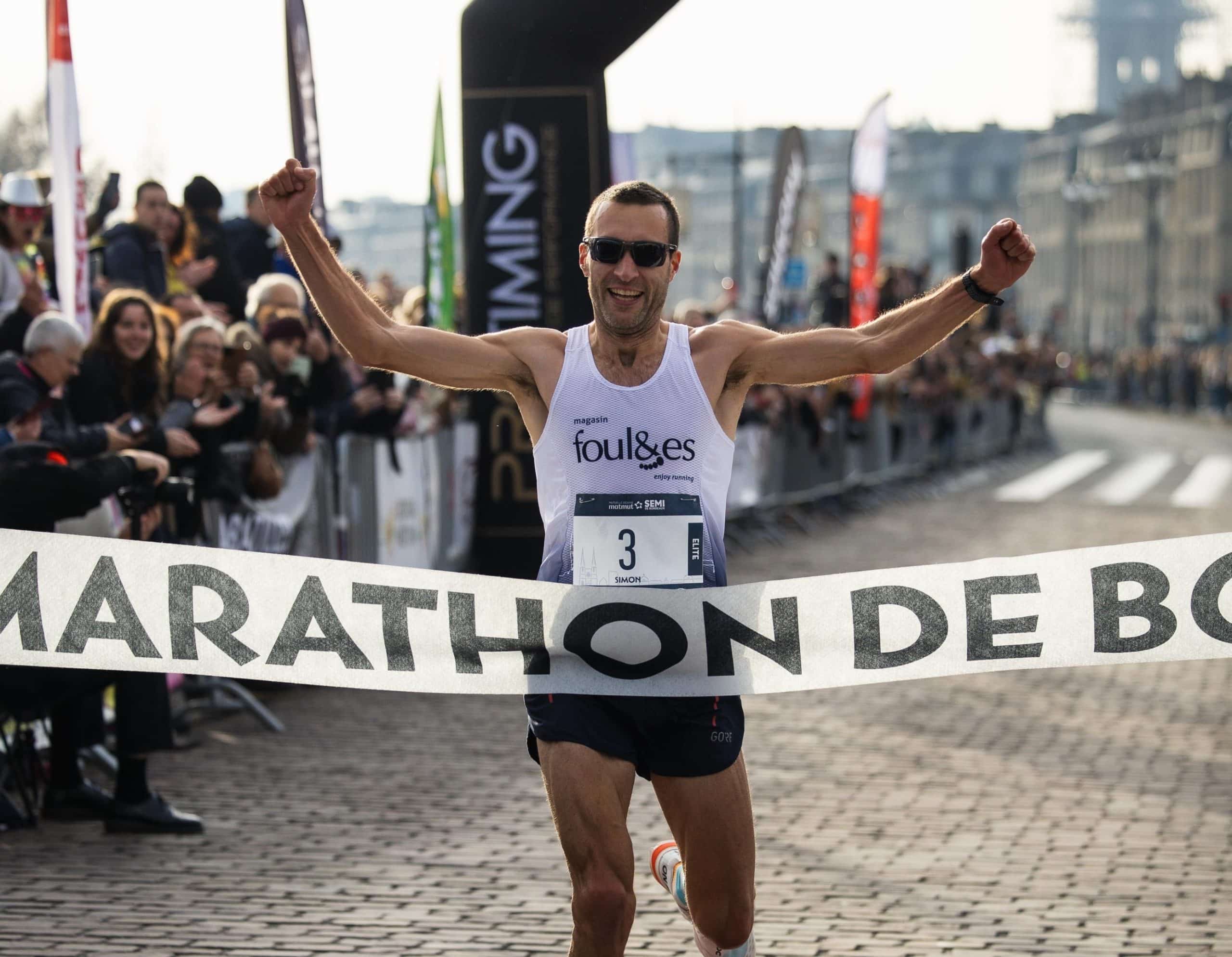 La deuxième édition du semi-marathon de Bordeaux a couronné le Toulousain Simon Prady et la Brestoise Marie Bouchard ce dimanche 1er décembre.